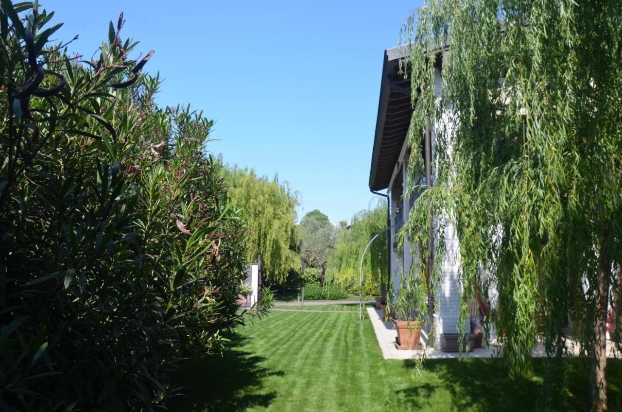 Asso Bed & Breakfast Manerba del Garda Exterior photo