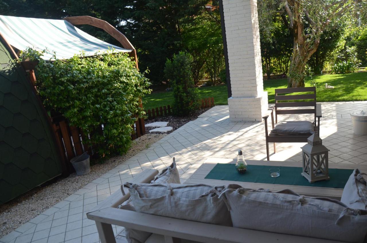 Asso Bed & Breakfast Manerba del Garda Exterior photo