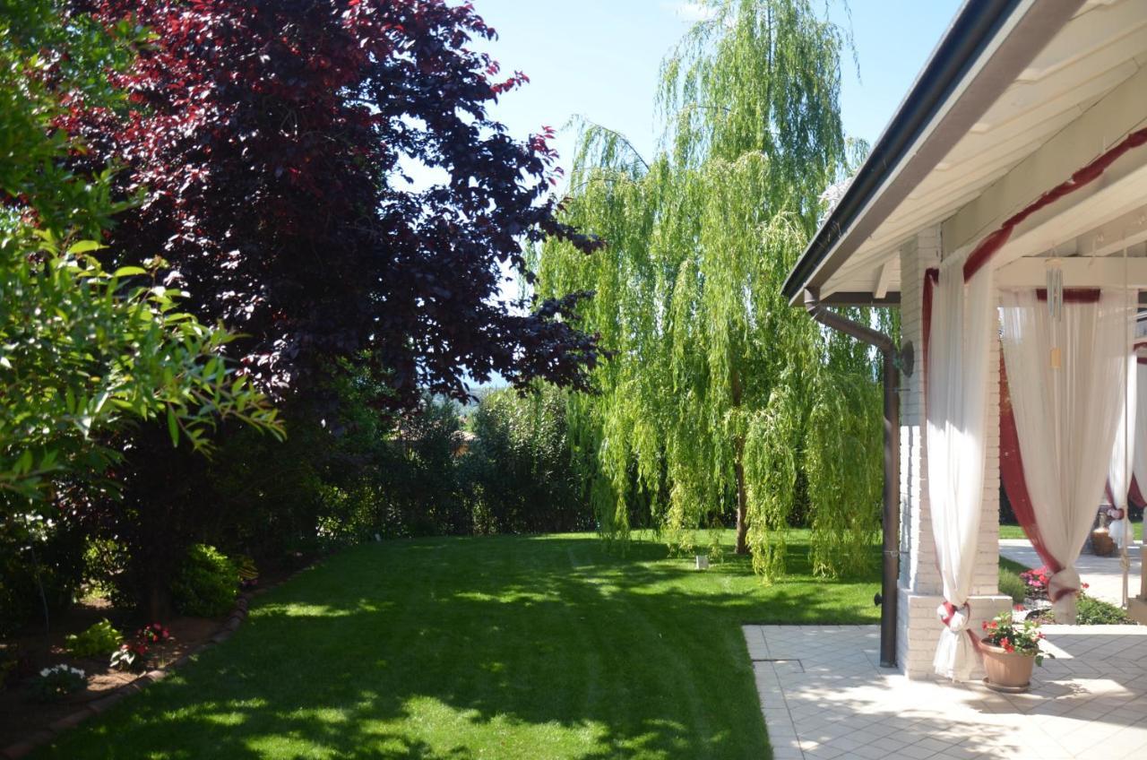 Asso Bed & Breakfast Manerba del Garda Exterior photo