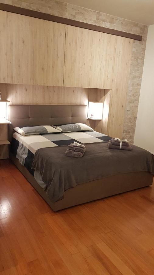 Asso Bed & Breakfast Manerba del Garda Exterior photo